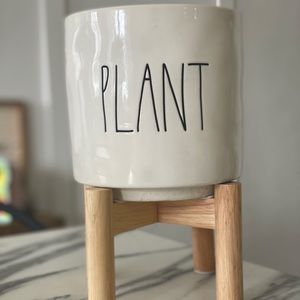 Rae Dunn Plant Planter
